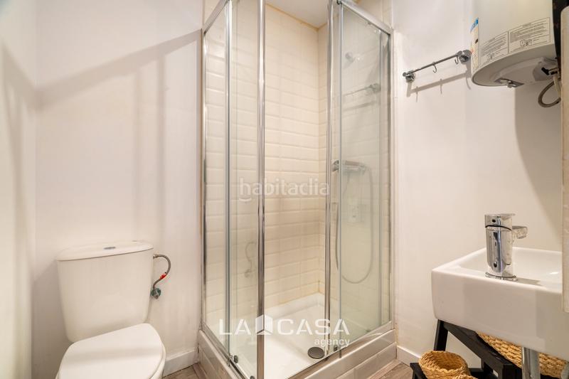 Foto b7d45eda-0b66-4435-b9e3-e45f32cedb85. Ground floor with heating in Barceloneta Barcelona