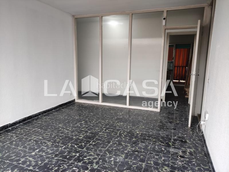 Foto 3ba4a9d5-4195-407a-a779-a527c220d592. Pis a Centre Santa Coloma de Gramenet