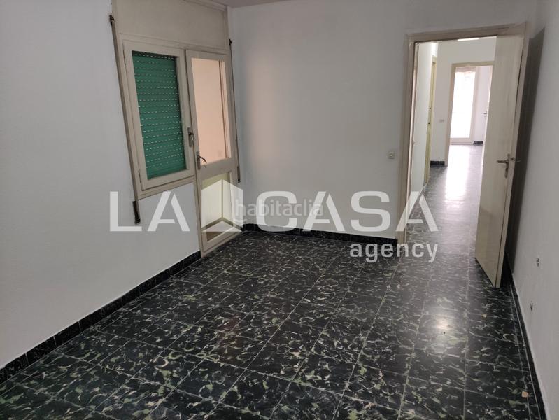 Foto 68e96a6d-def9-40b3-a75f-944531f0f3d3. Pis a Centre Santa Coloma de Gramenet