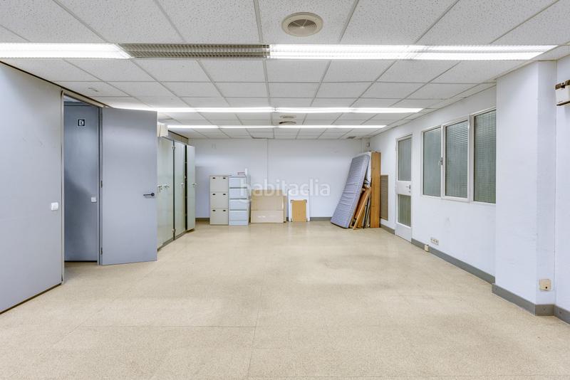 Foto 8c3e5c98-4d0c-4993-b1c0-291e19ce7f7b. Oficina en Congrés - Indians Barcelona