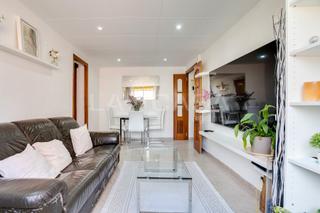 Flat in La Verneda - La Pau