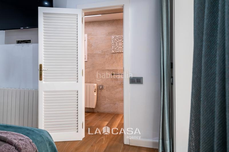 Foto bb941f1e-de16-48dc-a353-309140944f3f. Casa amb calefacció aparcament piscina a Lluminetes Castelldefels