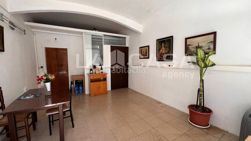 Foto 3a25d518-3efa-4f38-ac69-9516f8a8f5bc. Local comercial en Porta Barcelona
