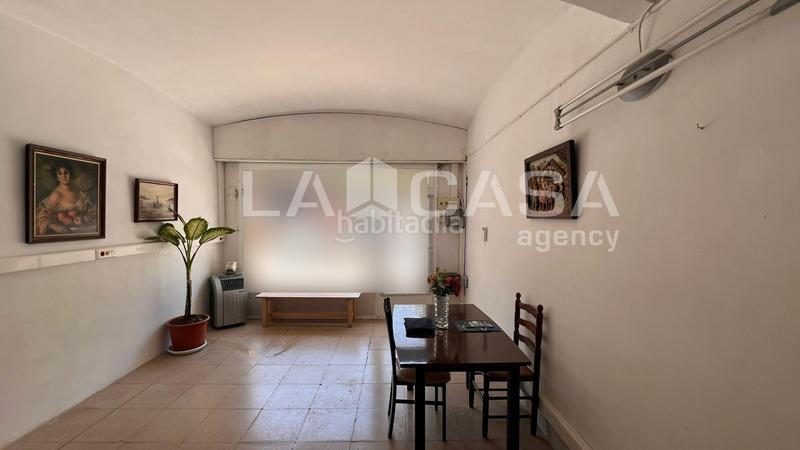 Foto 9e85cdf4-6cab-4c9a-9223-f428d5423236. Local comercial en Porta Barcelona