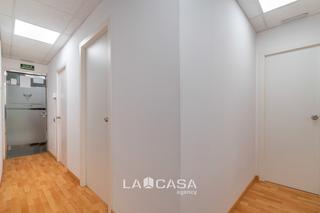 Locale commerciale in Tres Torres