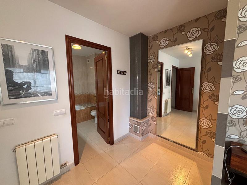 Foto f34dd89a-866a-4293-9c99-785b8103677d. Casa amb calefacció aparcament a Torrelavit