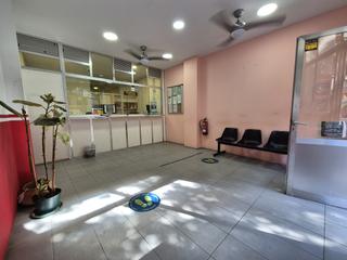 Business premise  Carrer de radas