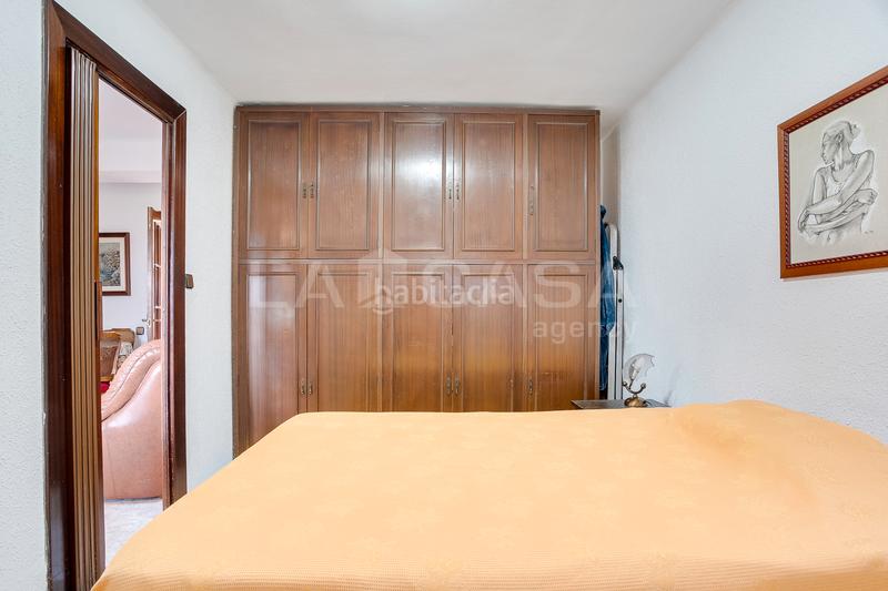 Foto 46b03cf0-b26e-44b8-bf95-84a6477374e9. Àtic amb calefacció a La Verneda - La Pau Barcelona