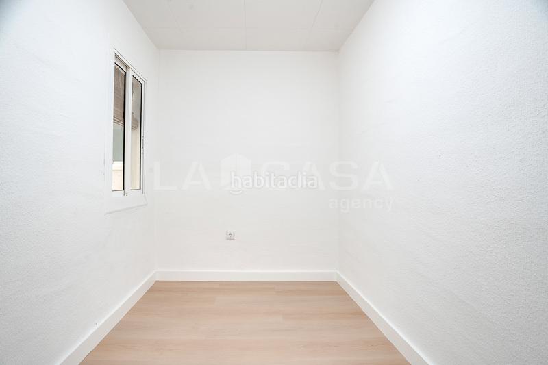 Foto a99d376d-0fb1-46c4-a8fa-1209621c5bd9. Piso en Porta Barcelona