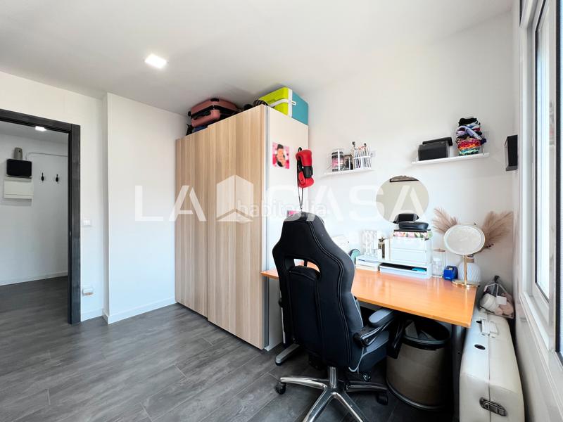 Foto 30b2ee22-5519-4558-a23d-480230684809. Piso en Llefià Badalona