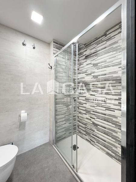 Foto e973ebdd-9b81-4dcb-a1bc-f9c6927fcafd. Piso en Llefià Badalona