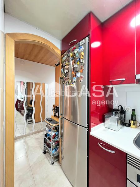 Foto 0b9013e8-aad8-4010-b0f7-bb4145945570. Piso en Artigues Badalona