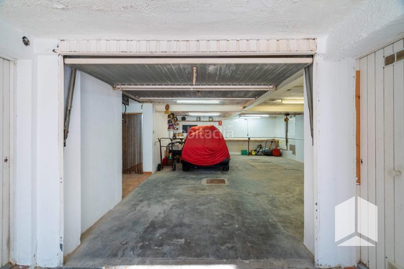 Foto 16a9c7e7-59e4-44d4-b9ca-e8d5b44a0e70. Haus mit parking pool in Montmar Castelldefels