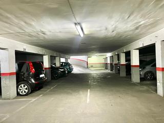 Parking coche  Avenida carrilet del