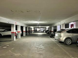 Autoparkplatz  Avenida carrilet del