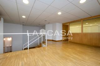 Geschäftsraum  Carrer nou de porta