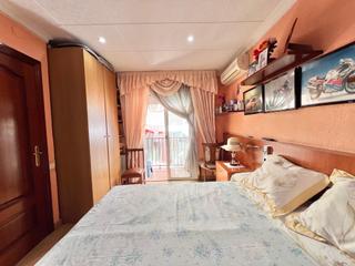 Piso  Calle leonardo da vinci de. Piso totalmente reformado con dos balcones y ascensor