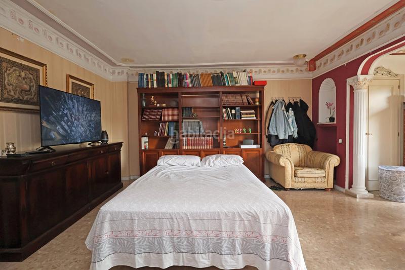 Foto 18d4eb83-ffa8-420d-a27b-cfeb3fc0bb42. House with parking in Can Clota Esplugues de Llobregat