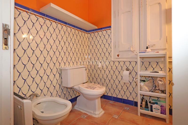 Foto e60220e3-d7ef-4e39-b794-7bb1e45f752e. House with parking in Can Clota Esplugues de Llobregat