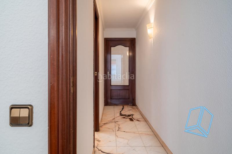 Foto 40adcf03-6375-46f2-83a9-bb39965614db. Flat with heating in Centre Cornellà de Llobregat
