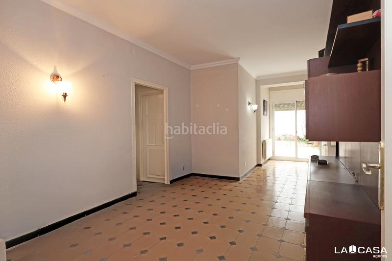 Foto 9a71b741-4ff9-41c7-8308-6287d7259016. Rez-de-chaussée dans Can Vidalet Esplugues de Llobregat