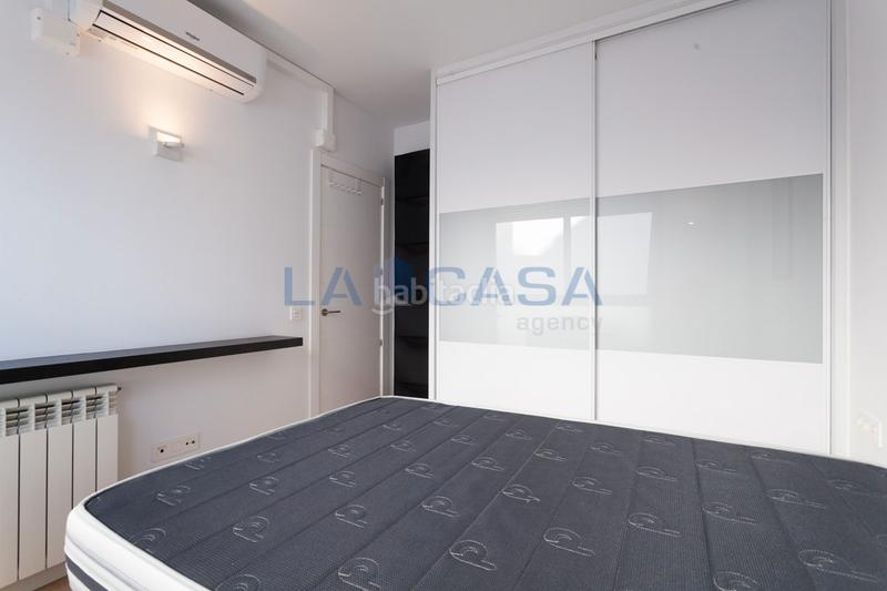 Foto bfcc7e81-7761-4a52-9fa1-cf686817476c. Piso en Navas Barcelona