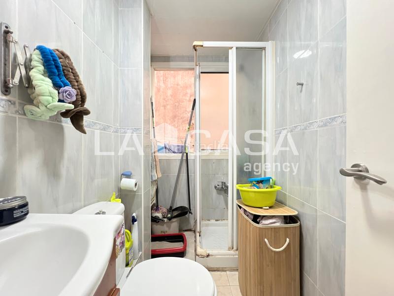 Foto f40992bc-3ba5-44dc-8f2a-c05e9d598143. Flat in La Salut Badalona