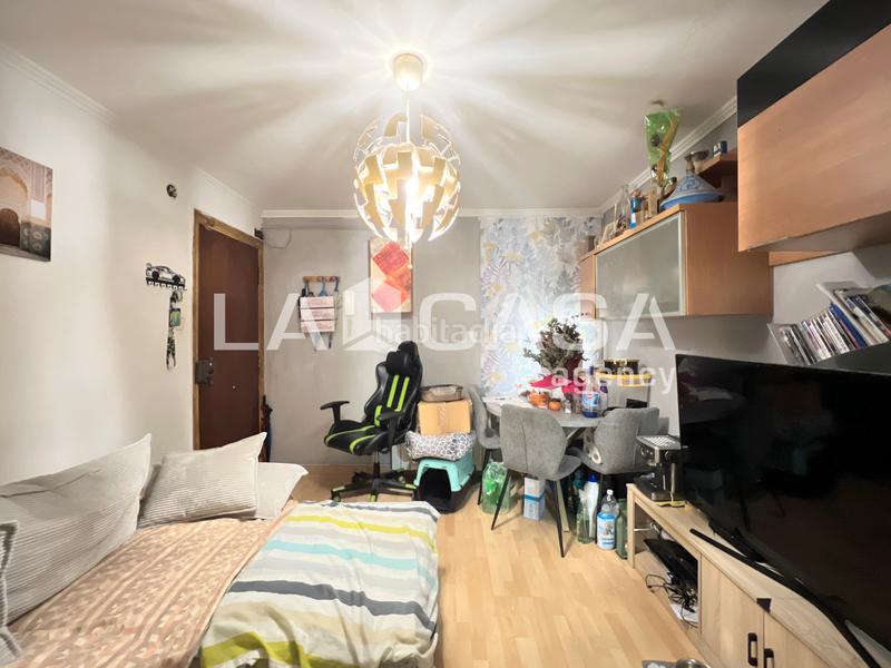 Foto 6ab4418d-9466-4991-b962-362cacf95756. Pis a La Salut Badalona