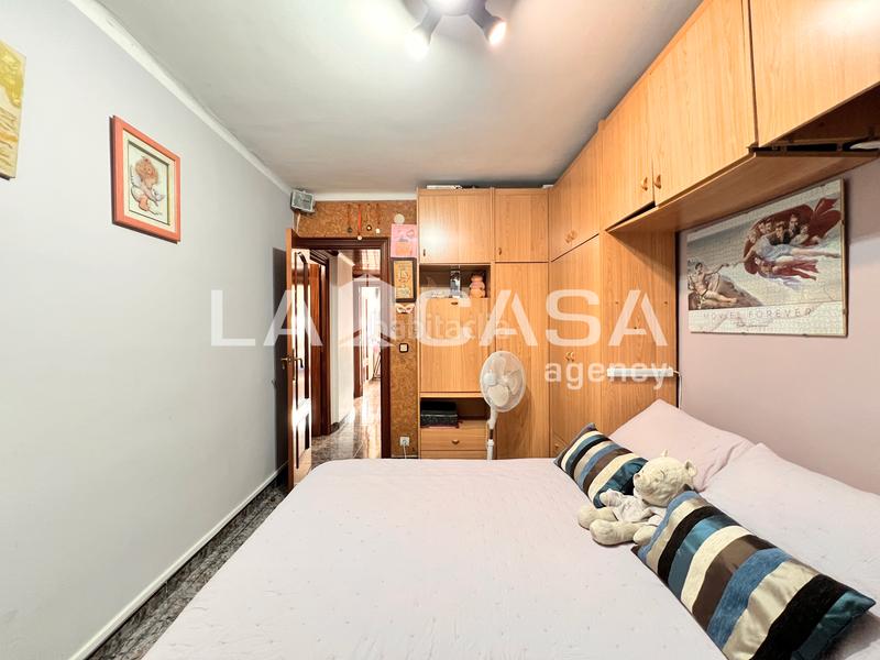 Foto 15ee55ff-037d-44a4-ab1a-6e41907601a1. Flat with heating in Llefià Badalona