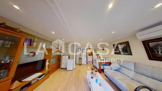 Appartement à La Verneda - La Pau