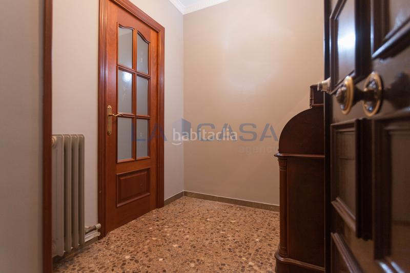 Foto d8653fdc-8ee9-465c-95d6-caa01ef4cc3d. Appartamento con riscaldamento in La Florida Hospitalet de Llobregat (L´)