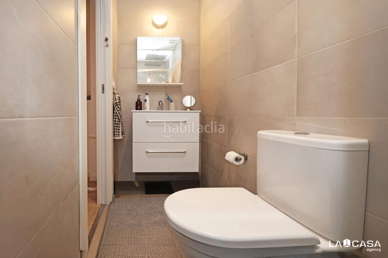 Foto 60fd3565-472c-4f96-bf72-ab64bcefedfe. Flat in Raval Barcelona