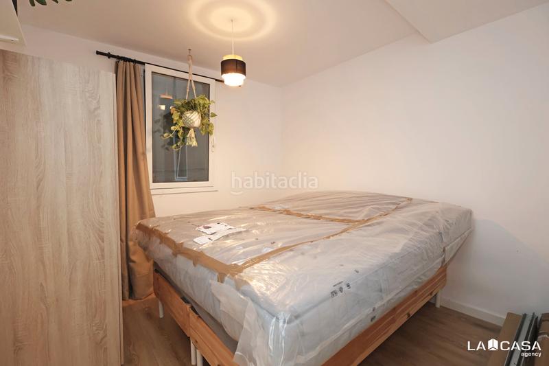 Foto c3c441b2-f6bb-4449-8078-591ce02ed641. Piso en Raval Barcelona