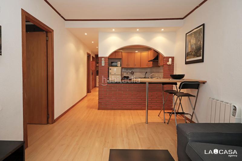 Foto ca3a4f93-6de1-42fc-bca1-ecc8cf8dcab3. Flat with heating in Sant Antoni Barcelona