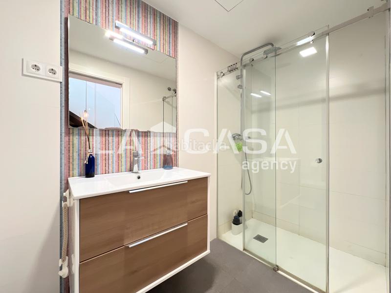 Foto e8805c1a-e835-44d9-853e-8757a1f5e24c. Casa con riscaldamento parcheggio piscina in Progrés - Pep Ventura Badalona