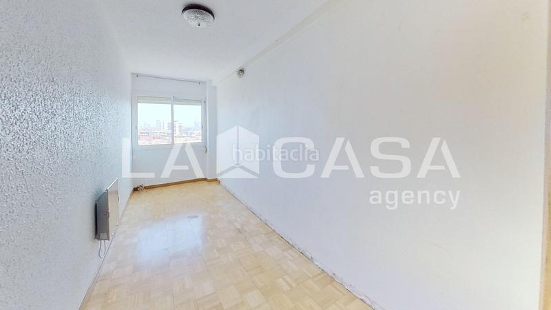 Foto dfc7576b-178d-4996-9e4d-808ce50ed97f. Appartamento in La Verneda - La Pau Barcelona