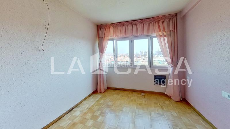 Foto 1e531603-31dc-4365-93b7-218ac7902eac. Pis a La Verneda - La Pau Barcelona