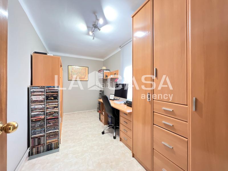 Foto f4d98406-1316-44ba-9081-f302876b2362. Appartement avec chauffage dans Congrés Badalona