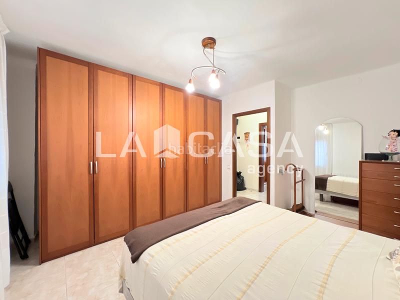 Foto d35f92f3-077e-4a94-97e2-817bae35271c. Etagenwohnung mit heizung in Congrés Badalona