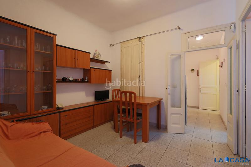 Foto 84be125b-fd81-410a-a315-21a6c1b37e7b. Etagenwohnung in Sants Barcelona