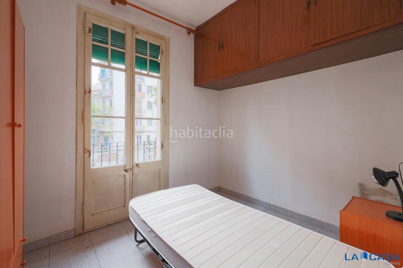Foto d5a128bd-ce24-48a2-ac21-ff2cfd5dd2a7. Flat in Sants Barcelona