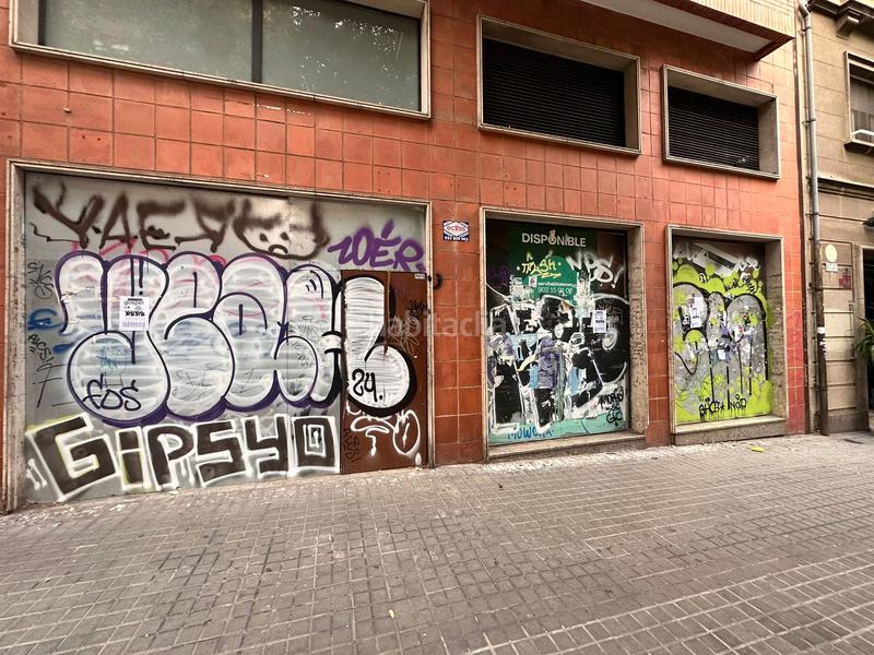 Foto 27da1648-f583-48a9-be93-6636c6391625. Locale commerciale in El Camp de l´Arpa del Clot Barcelona