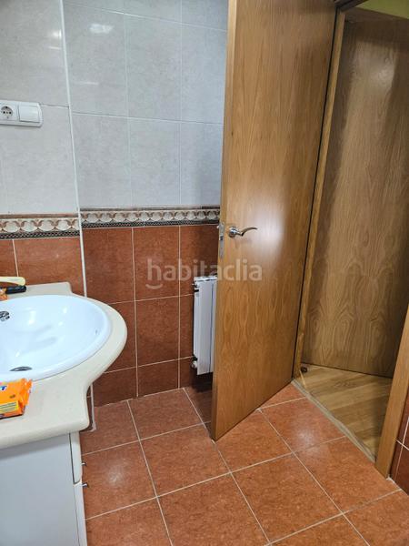 Foto 3c6f9276-fa5d-4410-ac6d-e5489d36997e. Appartamento con riscaldamento parcheggio in Fondo Santa Coloma de Gramenet