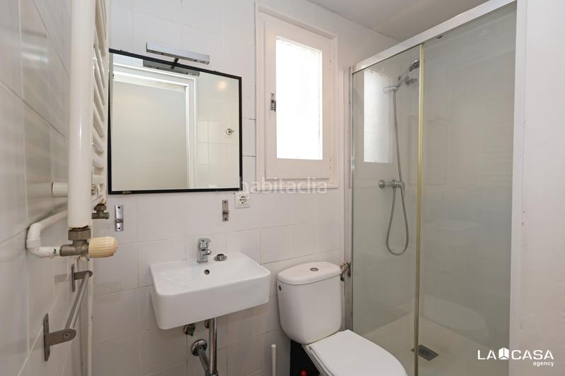 Foto 955ef1a0-1989-41b9-abb3-1cfdd3984f39. Flat with heating in El Poble Sec - Parc de Montjuïc Barcelona