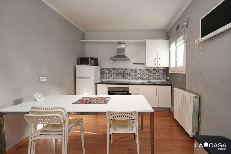 Foto b6944dce-59c1-420d-b5c9-190ada02a5e6. Flat with heating in El Poble Sec - Parc de Montjuïc Barcelona