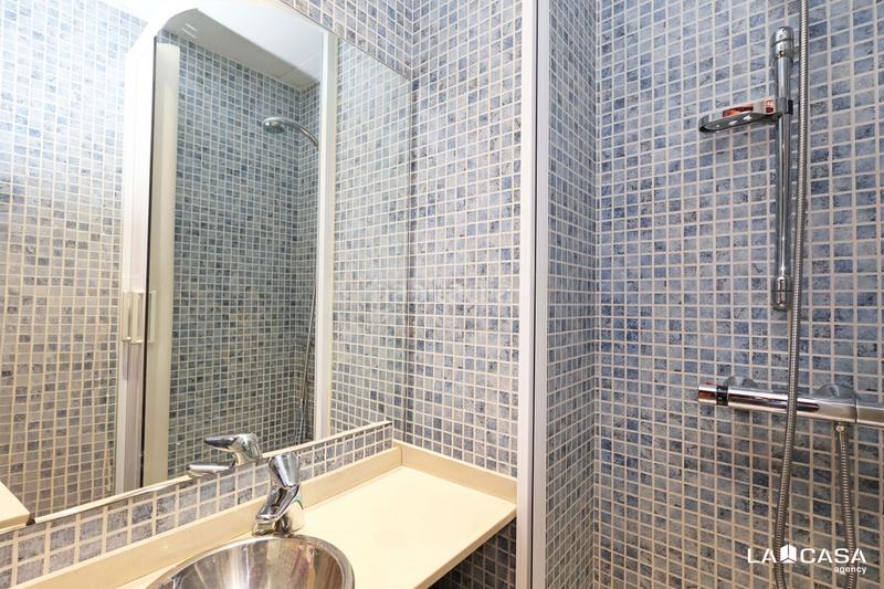 Foto 0fd201e8-81fb-401e-9e42-63cbb75c67ac. Appartement avec chauffage parking dans Sant Antoni Barcelona