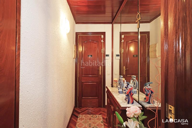 Foto 990d10f2-842b-4784-b041-b5b83294a5cc. Appartement avec chauffage parking dans Sant Antoni Barcelona