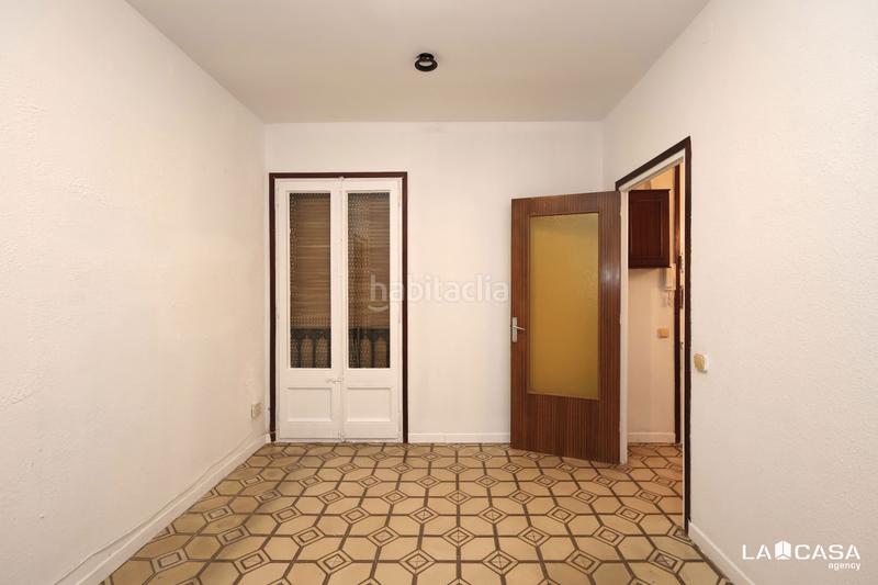 Foto 4e91d545-3af9-4140-a68f-3377d634498a. Etagenwohnung mit heizung in Sant Antoni Barcelona