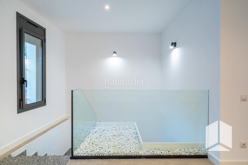 Foto 096d5748-0b94-4d71-9e56-b1367aa0c35a. Casa a Centre Sant Boi de Llobregat