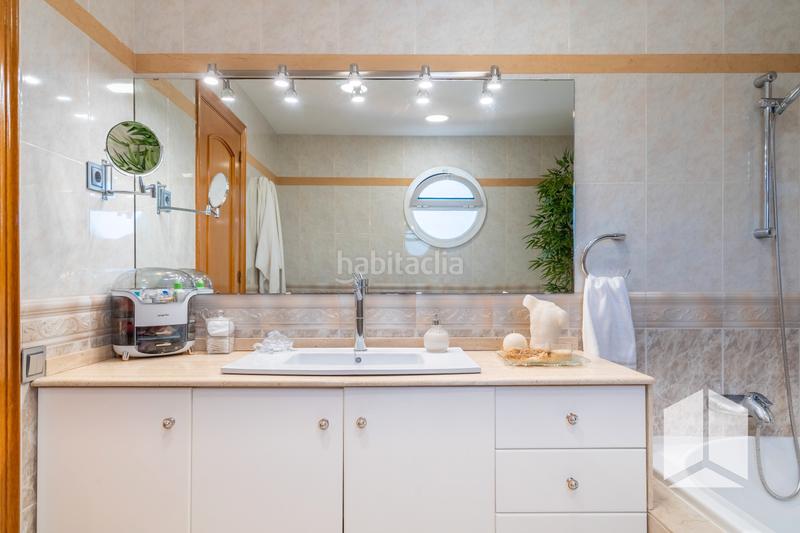 Foto b1725b5e-11ec-496c-8507-aec9899c9002. Casa en Sant Vicenç dels Horts